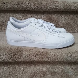 Nike Men White Tennis Sneakers sz 13